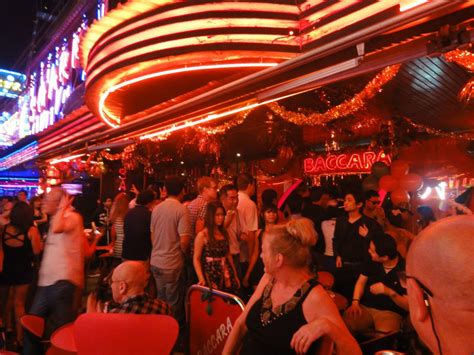 Baccara Go Go Bar Soi Cowboy, Bangkok .